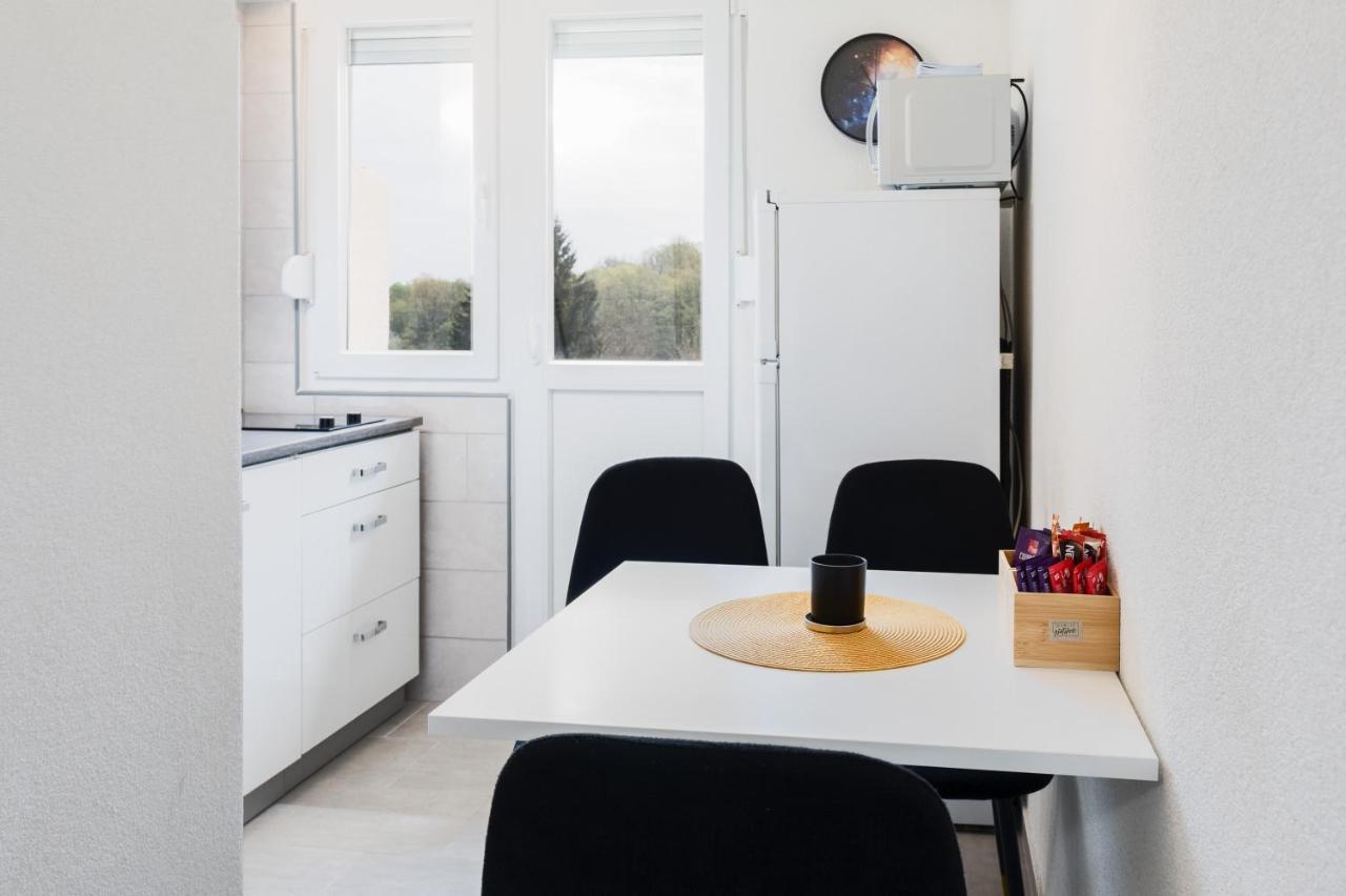 Studio Apartman Sirius Слуни Экстерьер фото